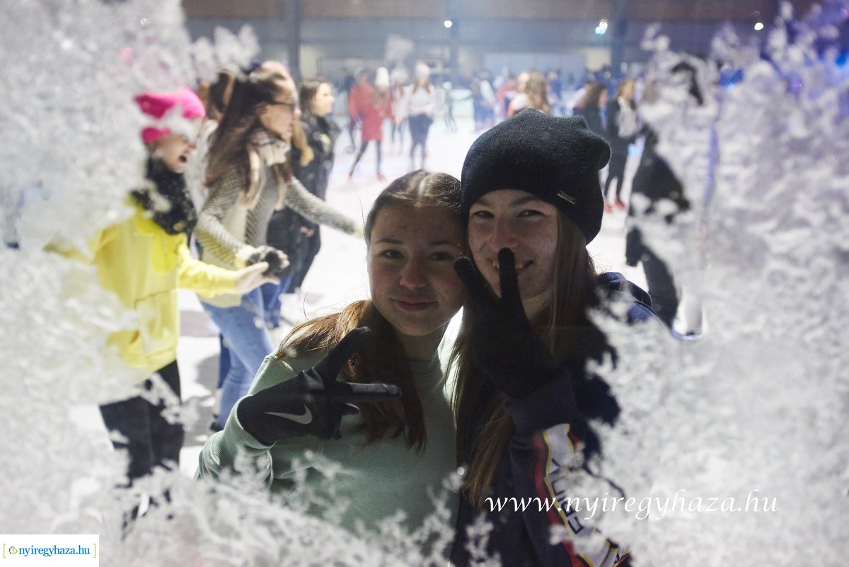 Jégpályák Éjszakája 2020 - Retro Ice Party 