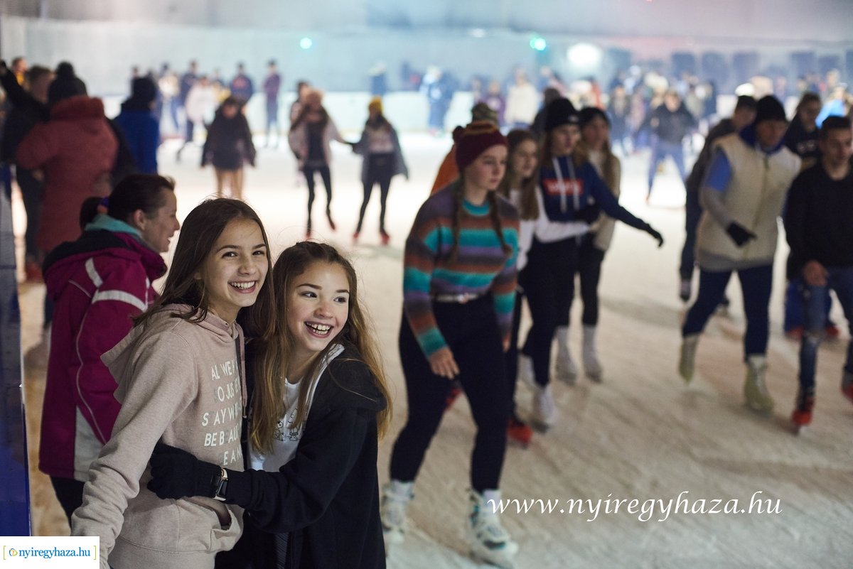 Jégpályák Éjszakája 2020 - Retro Ice Party 