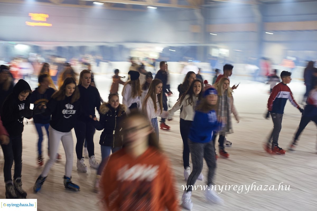 Jégpályák Éjszakája 2020 - Retro Ice Party 