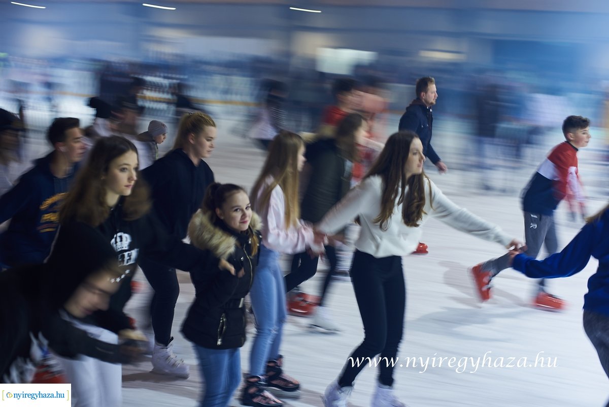 Jégpályák Éjszakája 2020 - Retro Ice Party 