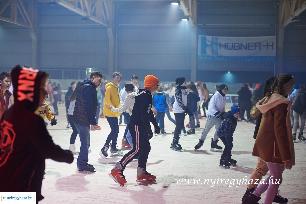 Jégpályák Éjszakája 2020 - Retro Ice Party 