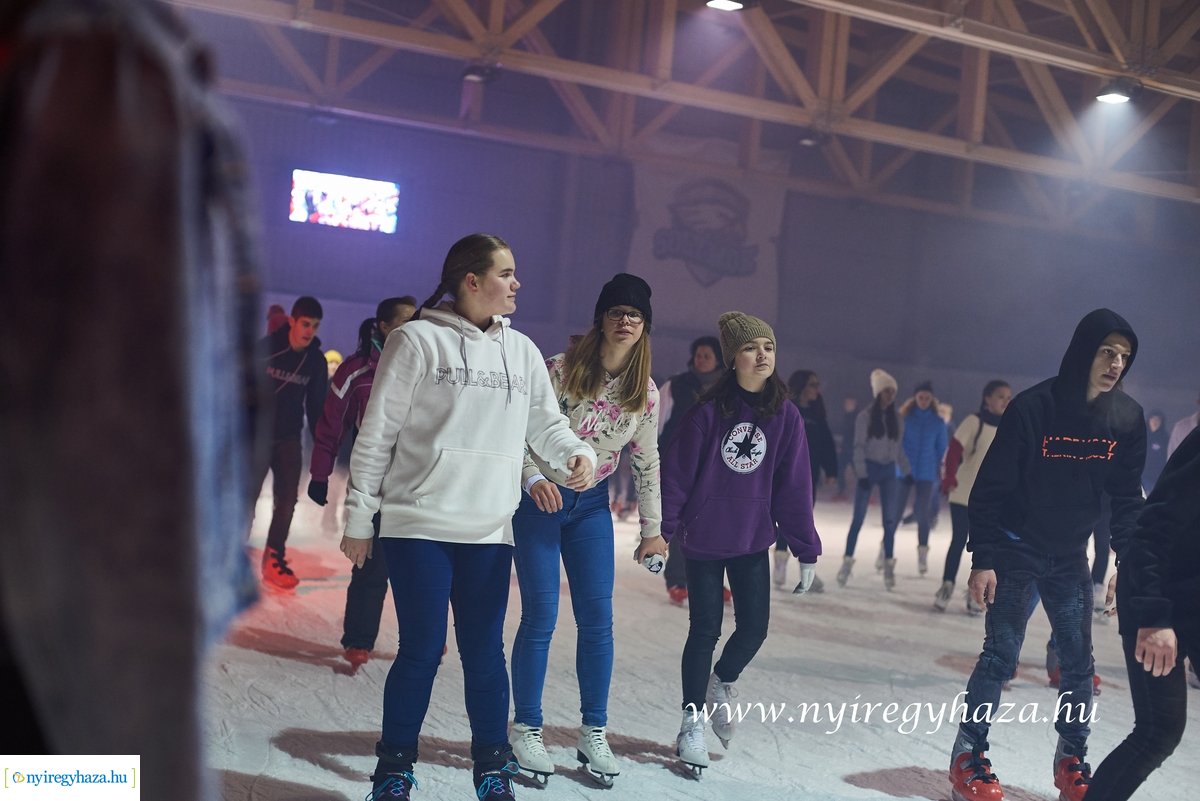 Jégpályák Éjszakája 2020 - Retro Ice Party 