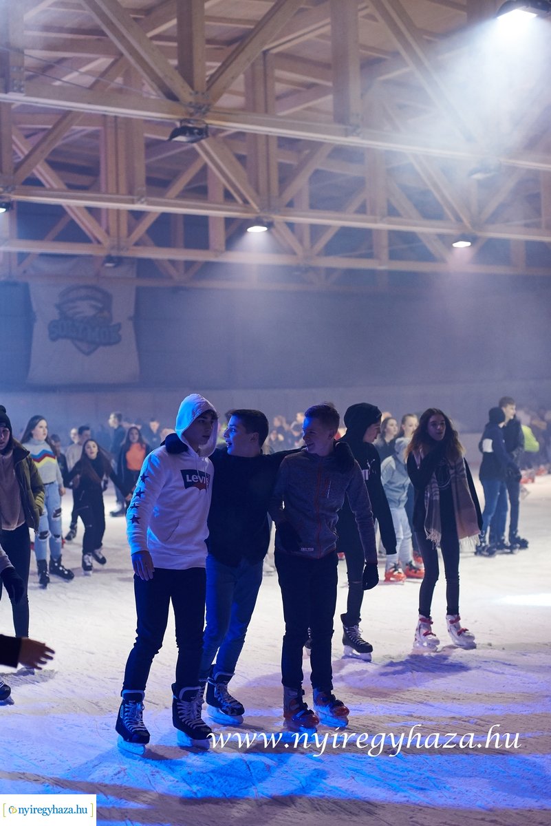 Jégpályák Éjszakája 2020 - Retro Ice Party 