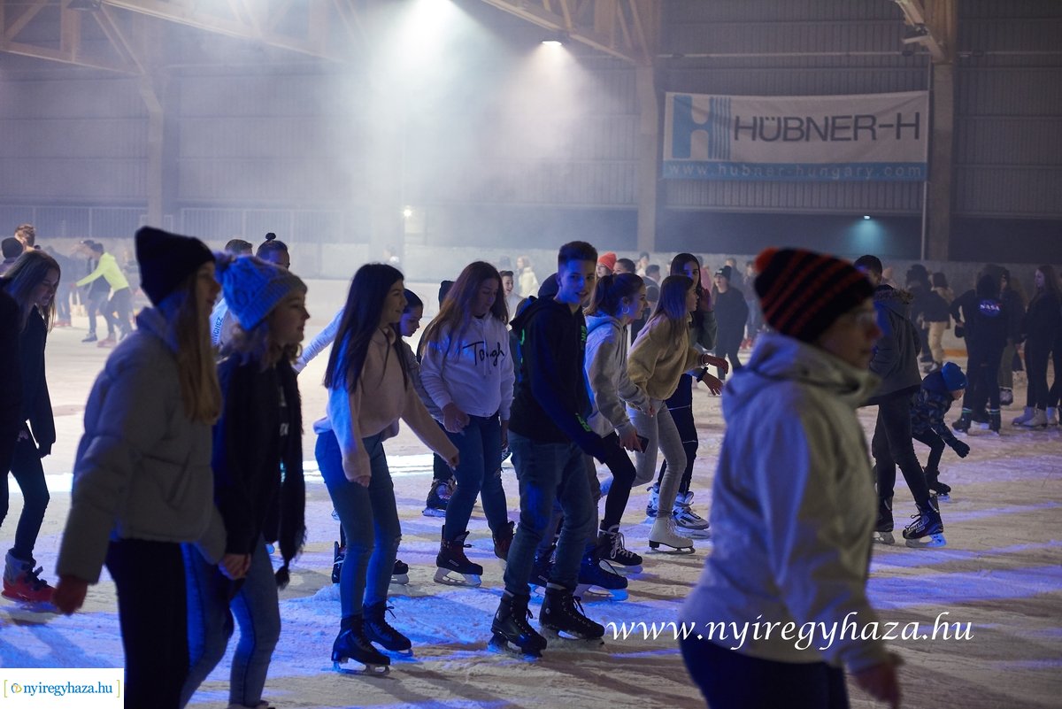 Jégpályák Éjszakája 2020 - Retro Ice Party 