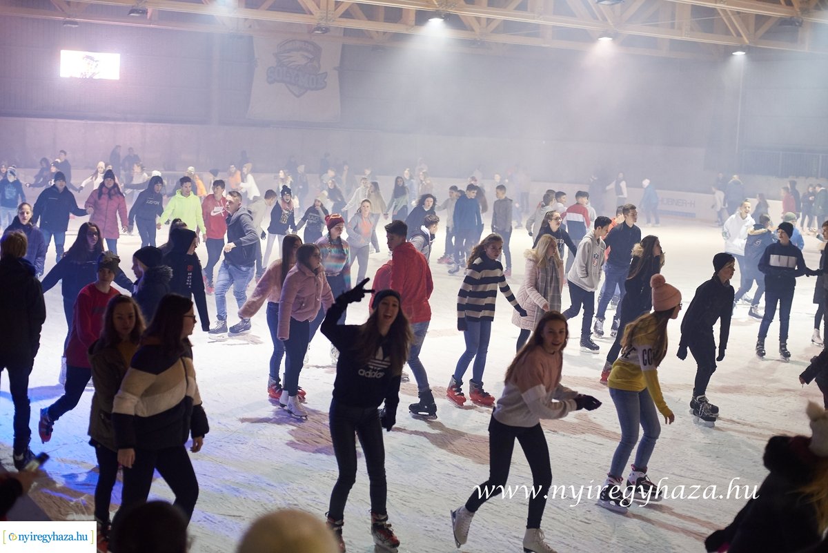 Jégpályák Éjszakája 2020 - Retro Ice Party 