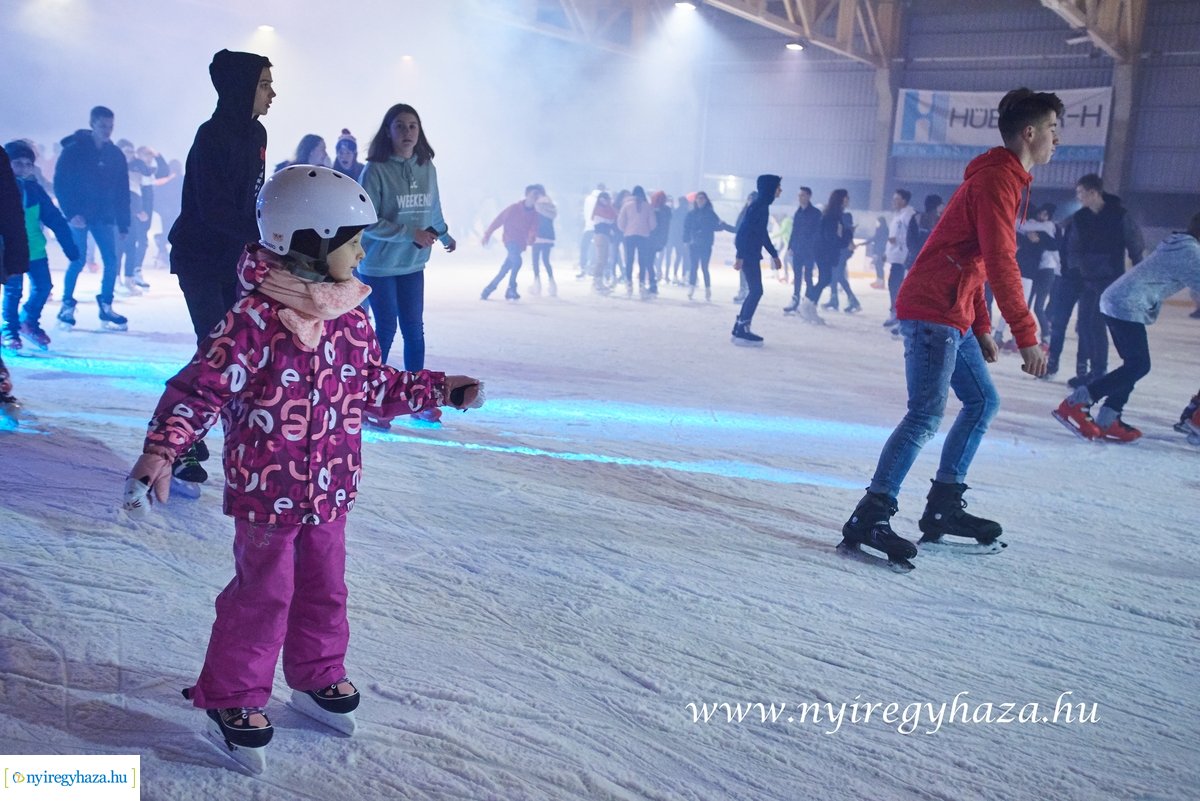 Jégpályák Éjszakája 2020 - Retro Ice Party 