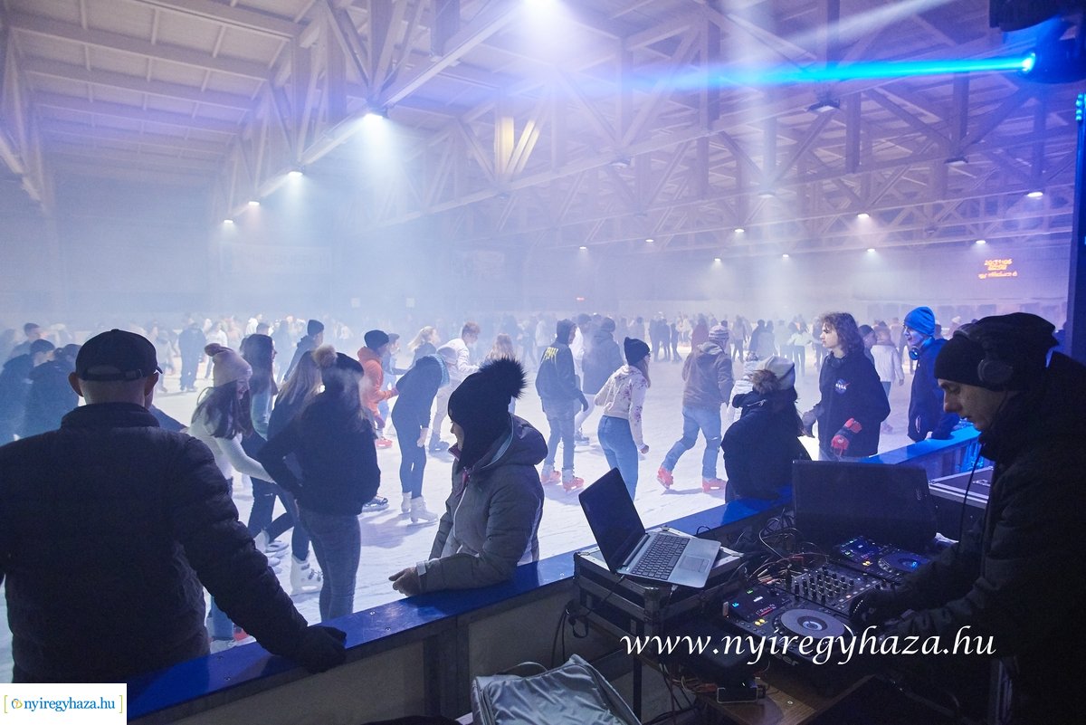 Jégpályák Éjszakája 2020 - Retro Ice Party 