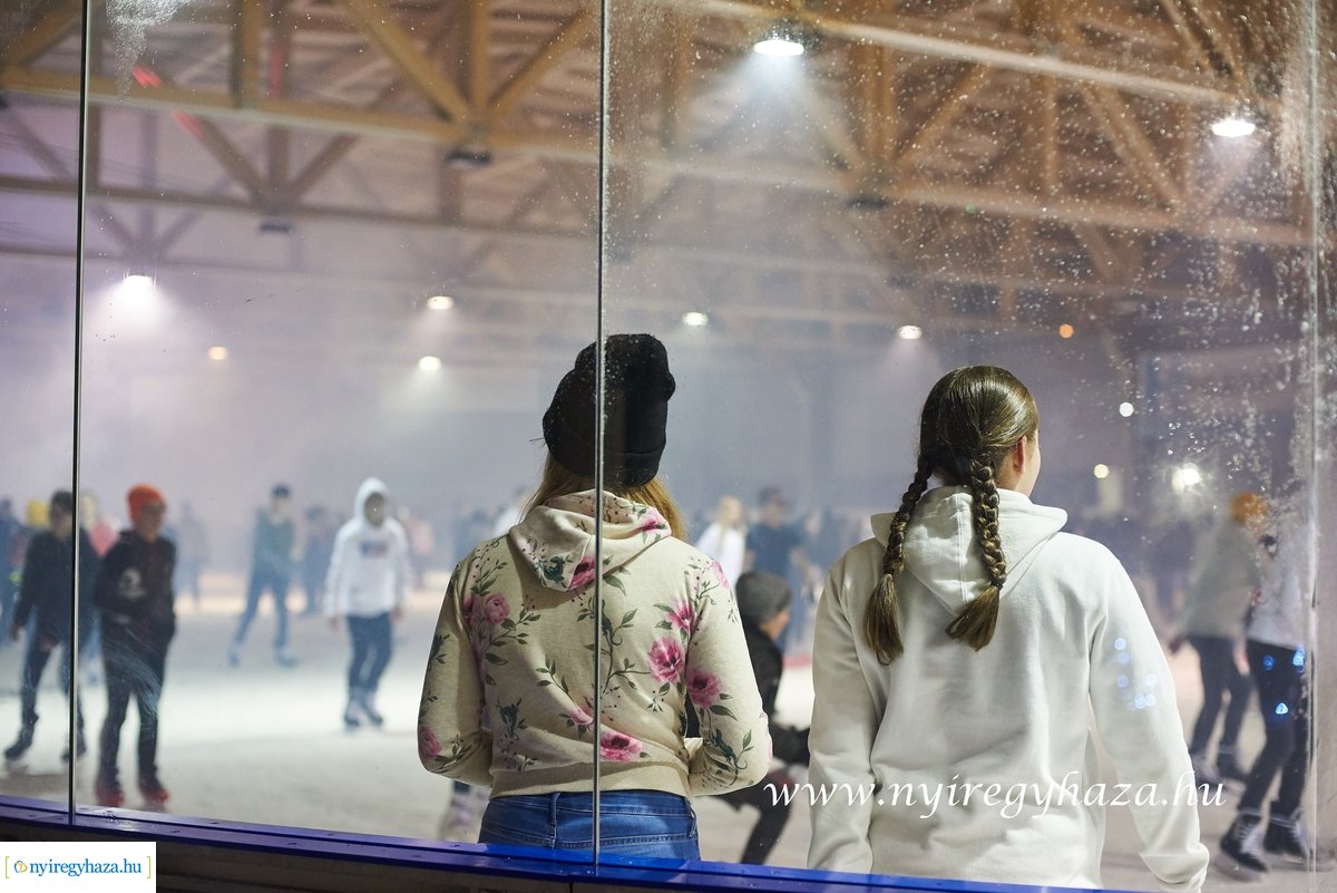 Jégpályák Éjszakája 2020 - Retro Ice Party 
