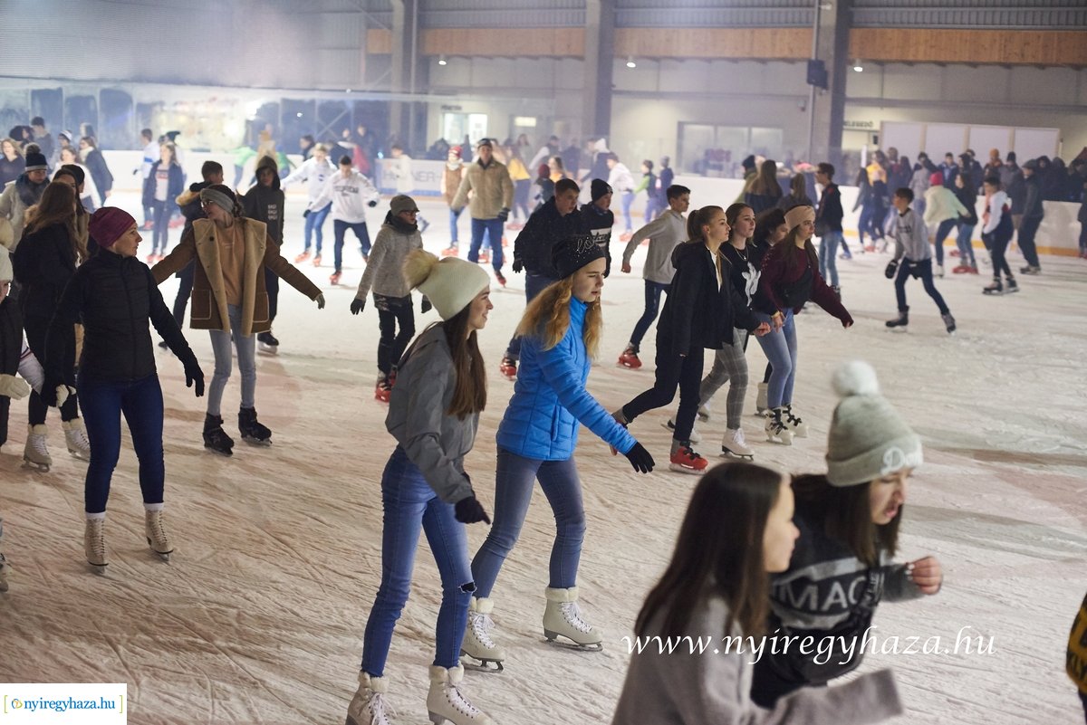 Jégpályák Éjszakája 2020 - Retro Ice Party 