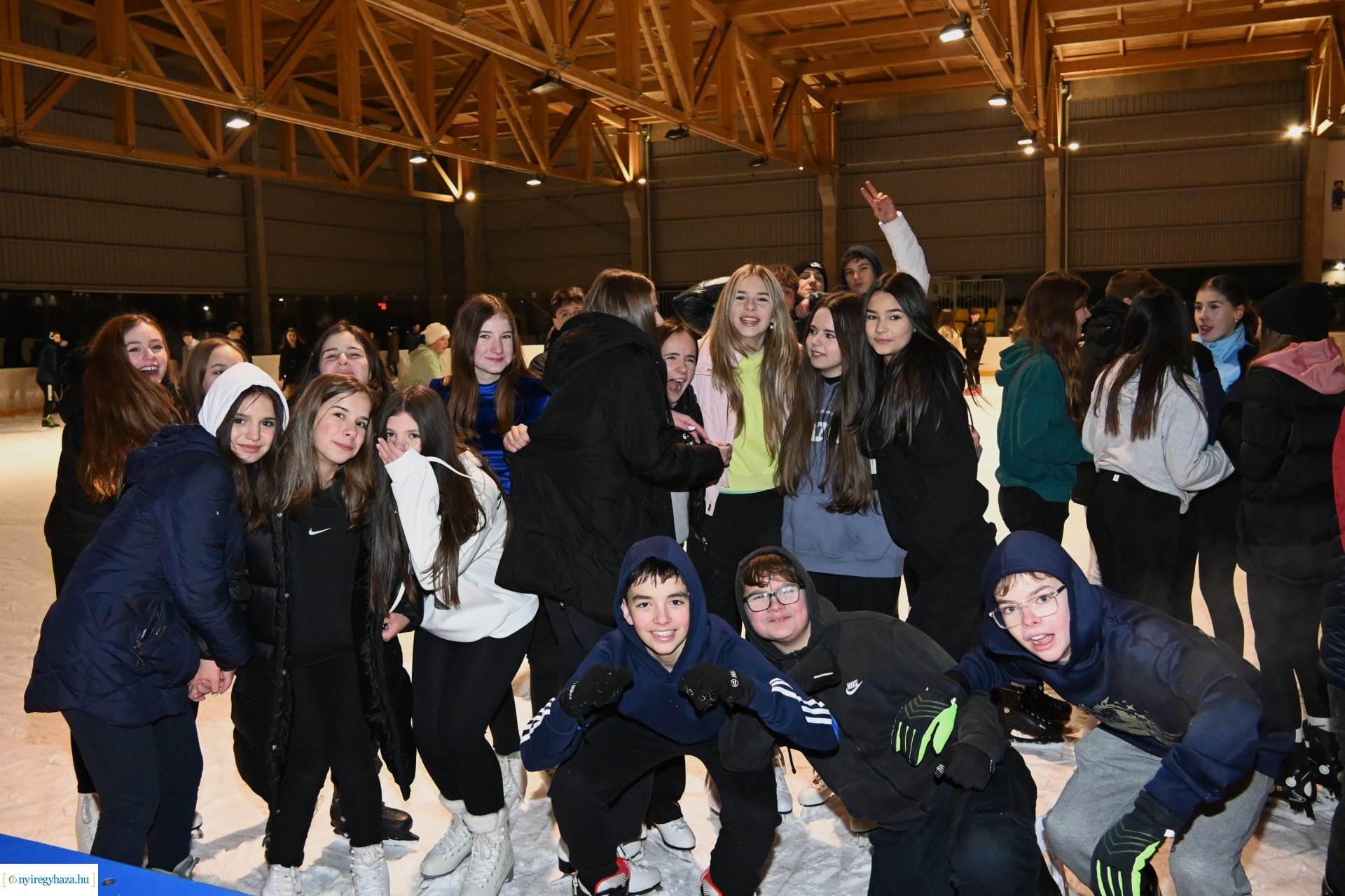 Jégpályák Éjszakája 2024