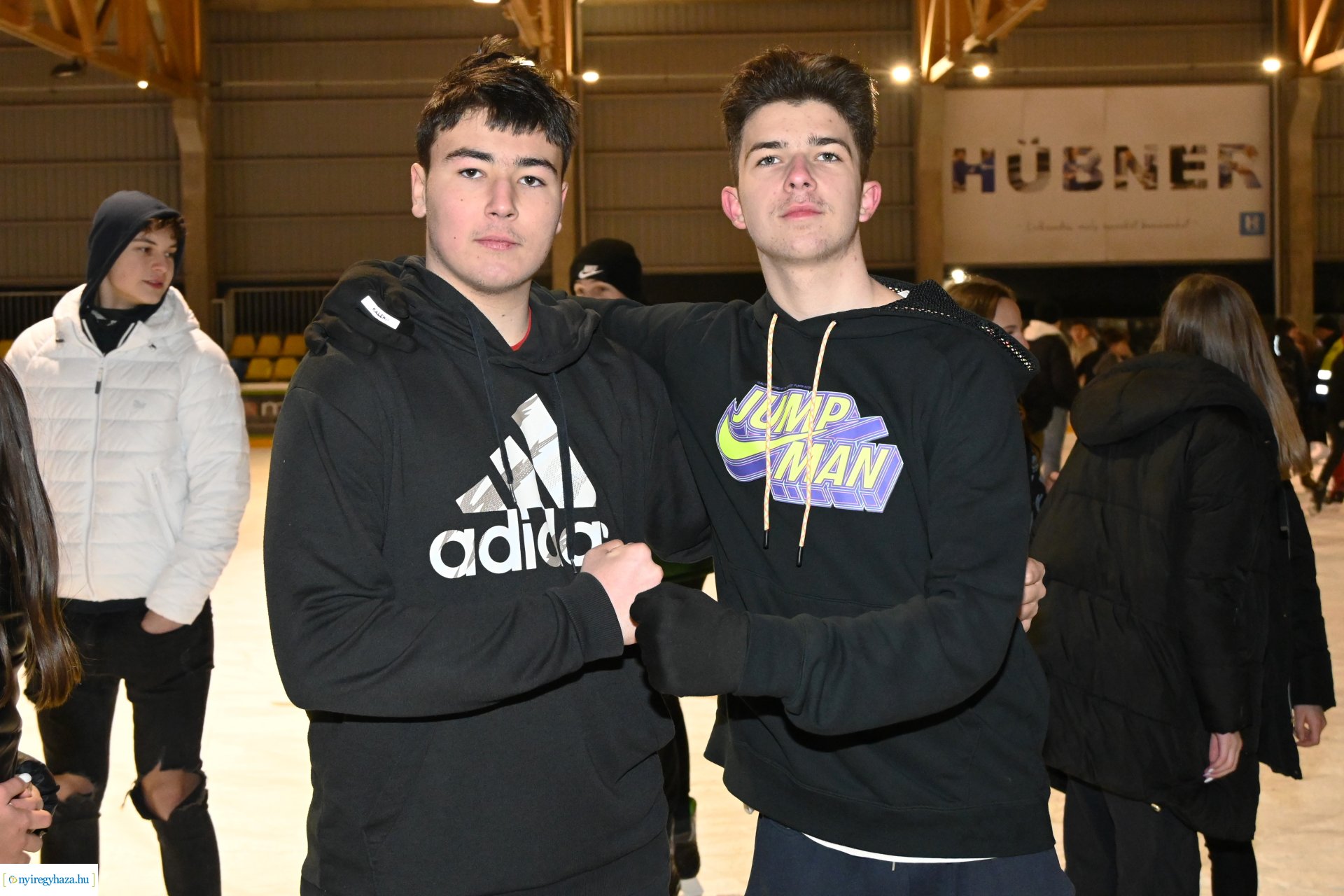 Jégpályák Éjszakája 2024