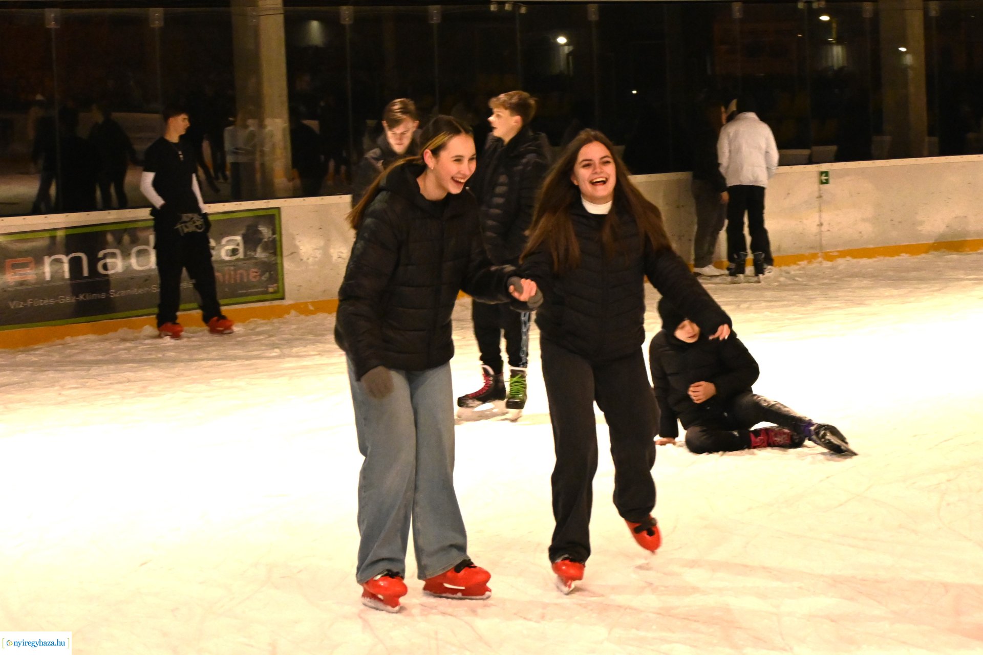 Jégpályák Éjszakája 2024