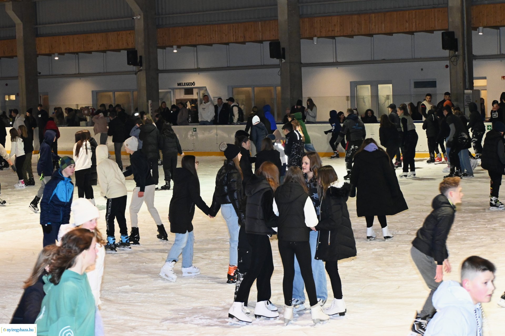 Jégpályák Éjszakája 2024