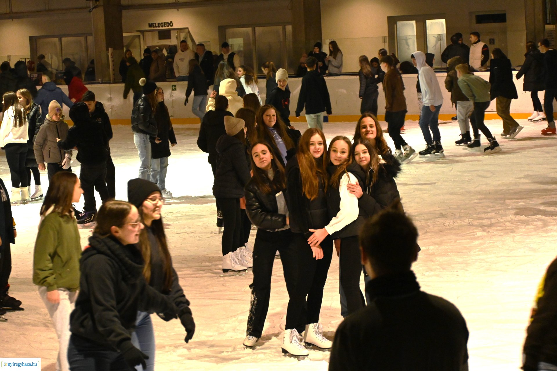 Jégpályák Éjszakája 2024