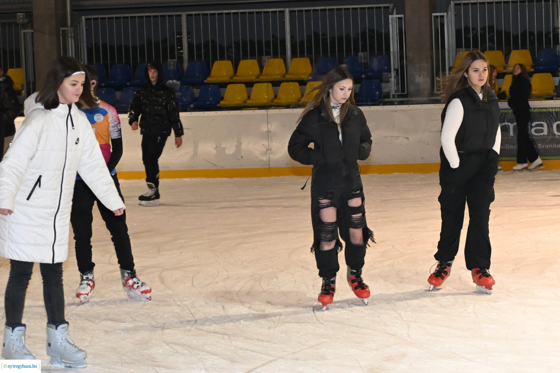 Jégpályák Éjszakája 2024