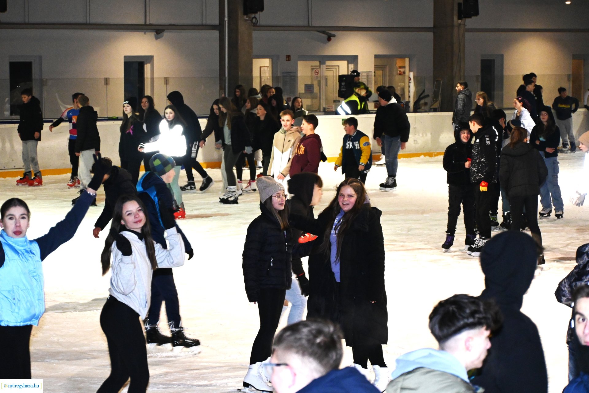 Jégpályák Éjszakája 2024