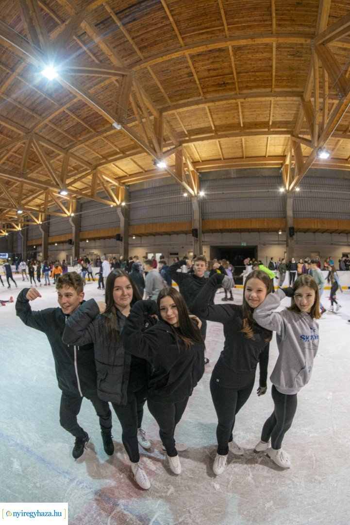 Jégpályák éjszakája