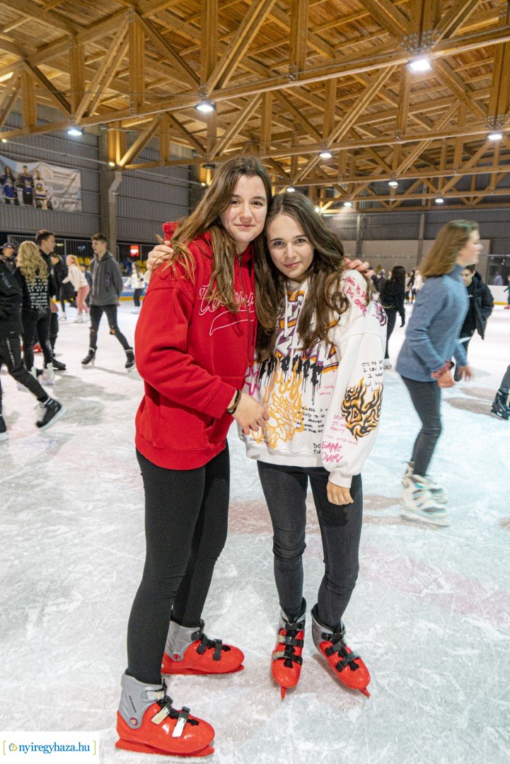 Jégpályák éjszakája