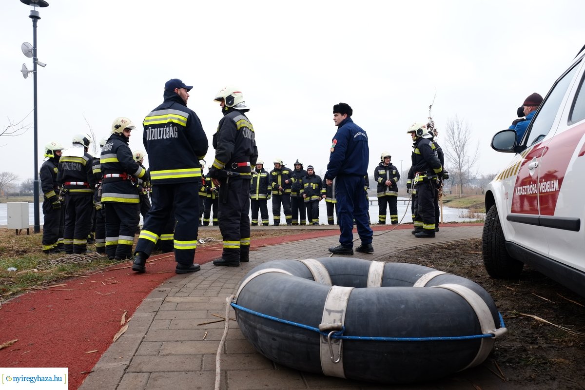 Jégről mentési gyakorlat a Bujtoson - 2020