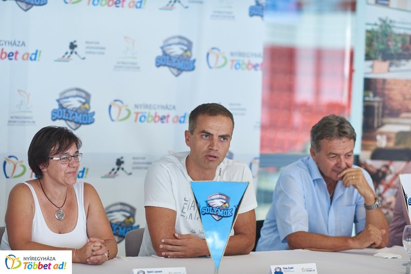 Jégsport sajtótájékoztató