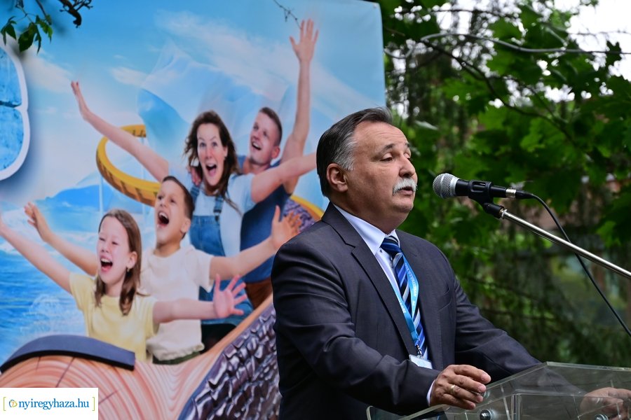 Jégvilág átadó 2024