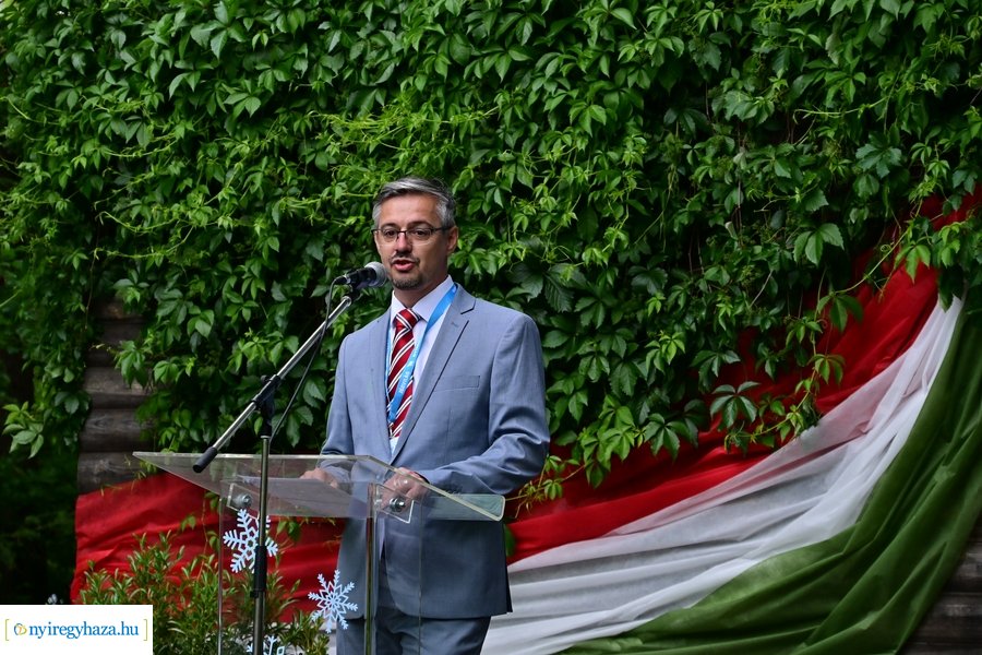 Jégvilág átadó 2024