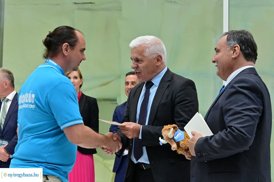 Jégvilág átadó 2024