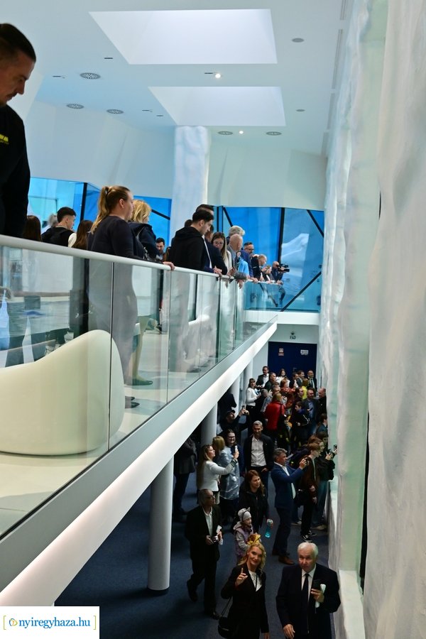 Jégvilág átadó 2024