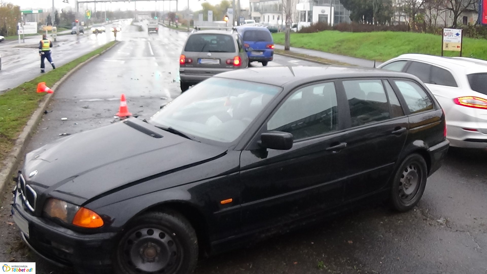 Jelentős anyagi kárral járó baleset a Pazonyi úton