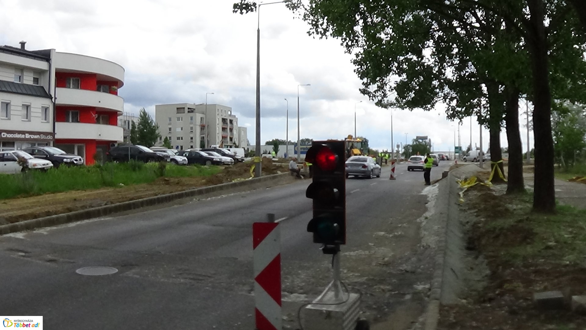 Jelzőlámpák irányítják a forgalmat