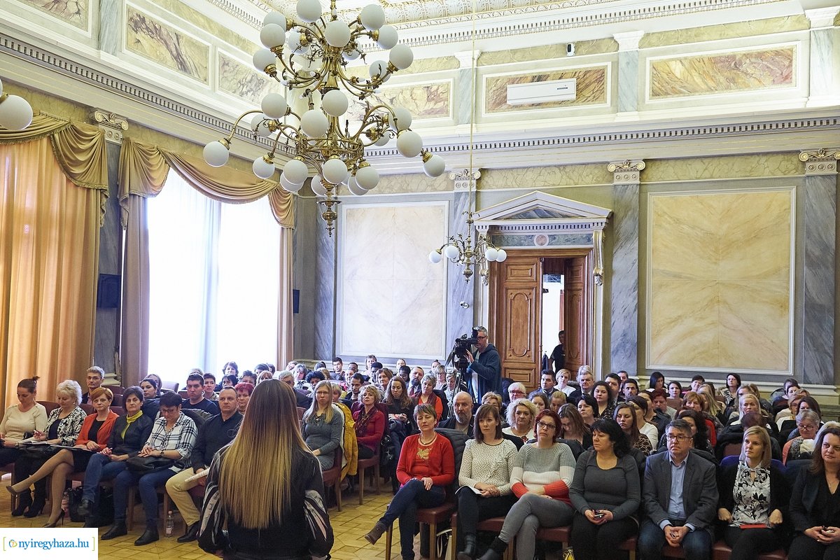 Jelzőrendszeri tanácskozás a Városházán