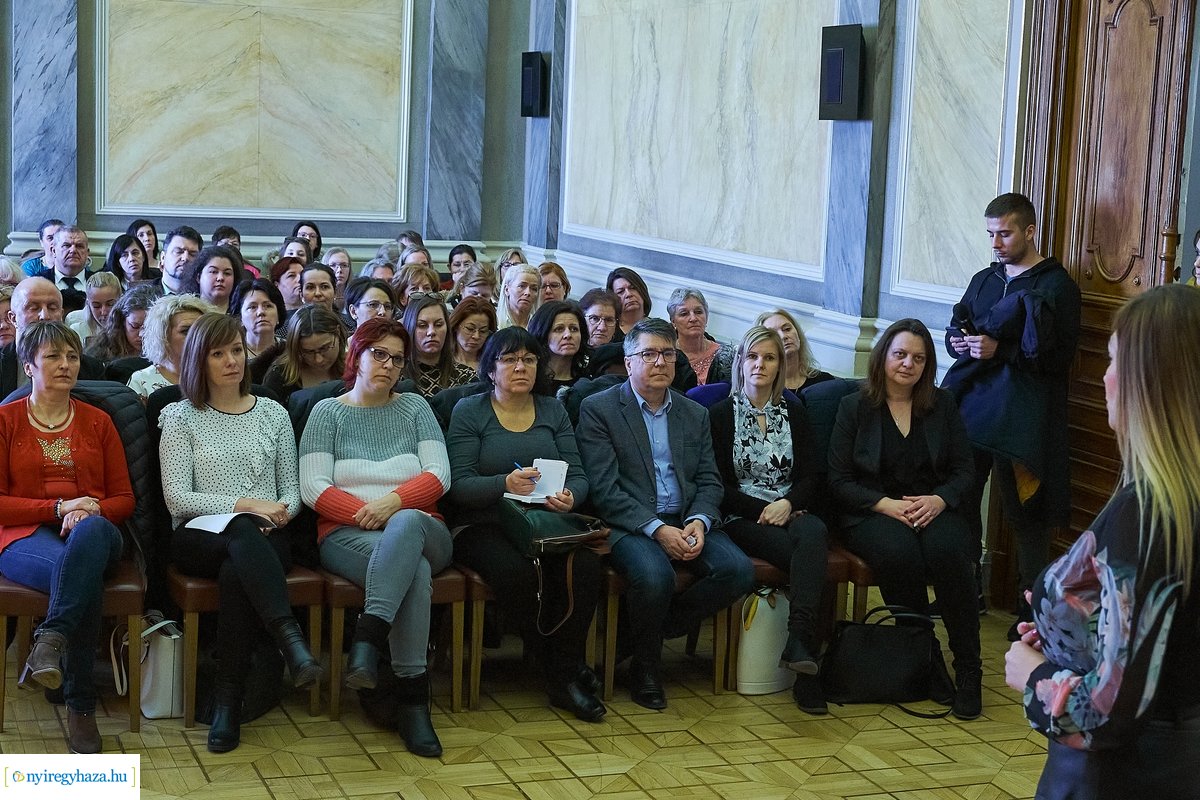 Jelzőrendszeri tanácskozás a Városházán