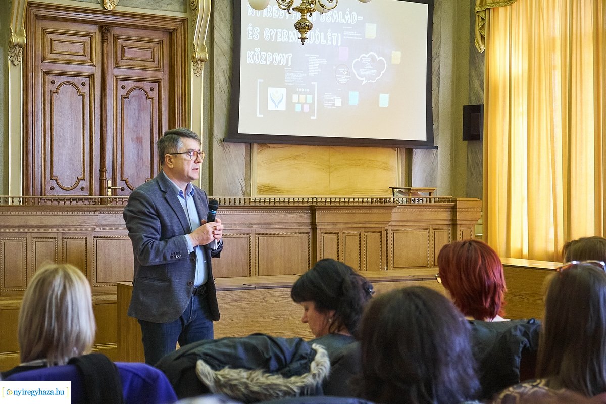 Jelzőrendszeri tanácskozás a Városházán