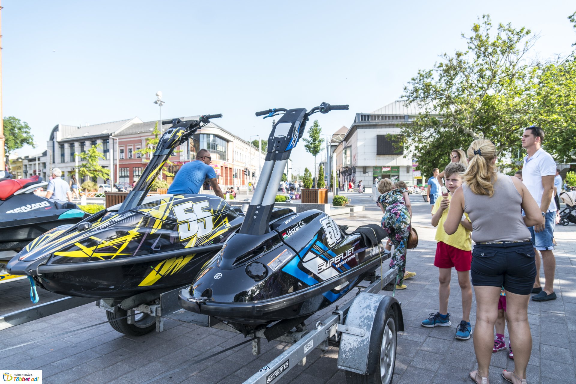 Jet Ski Eb megnyitó a Kossuth téren