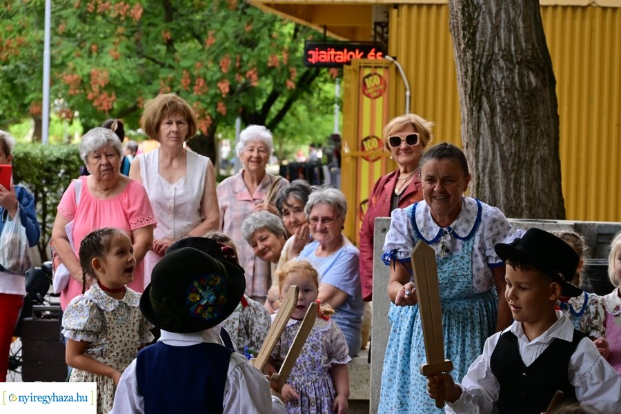 Jósavárosi fiókkönyvtár megnyitó 2024