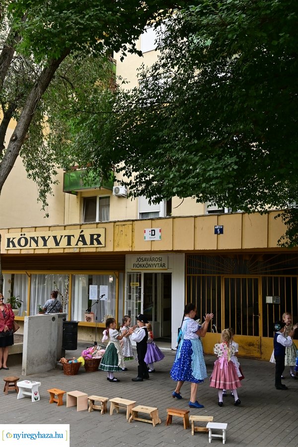 Jósavárosi fiókkönyvtár megnyitó 2024