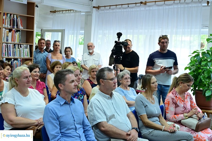 Jósavárosi fiókkönyvtár megnyitó 2024