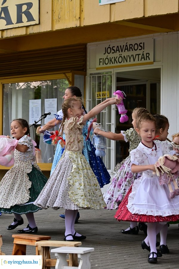 Jósavárosi fiókkönyvtár megnyitó 2024