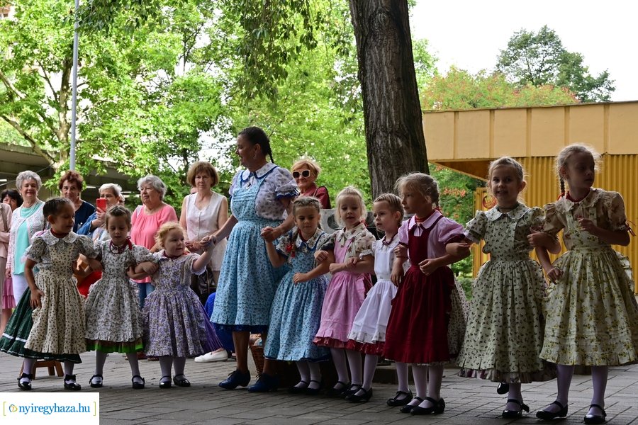 Jósavárosi fiókkönyvtár megnyitó 2024