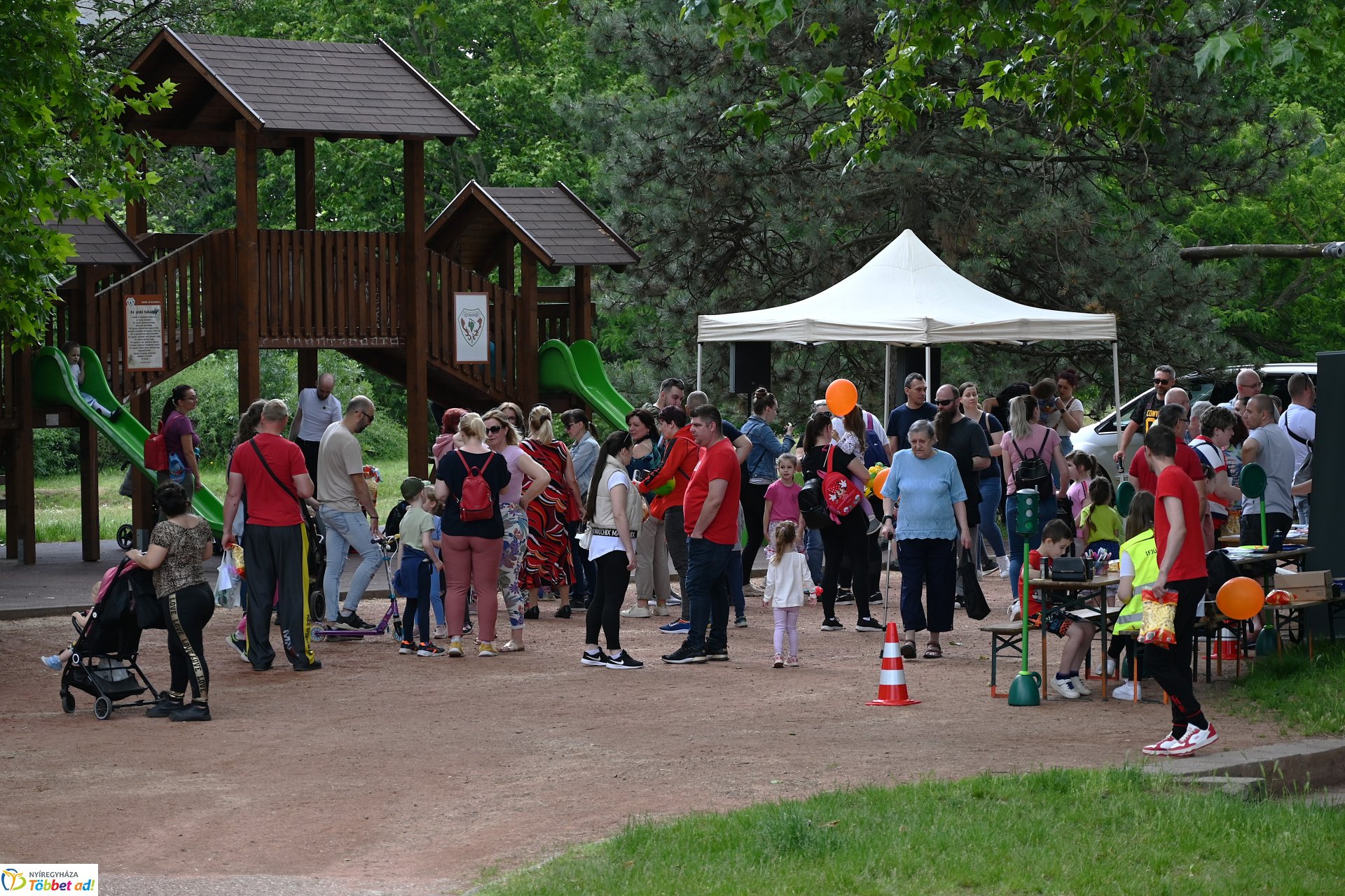 Jósavárosi gyereknap - Gyereket a magasba! 