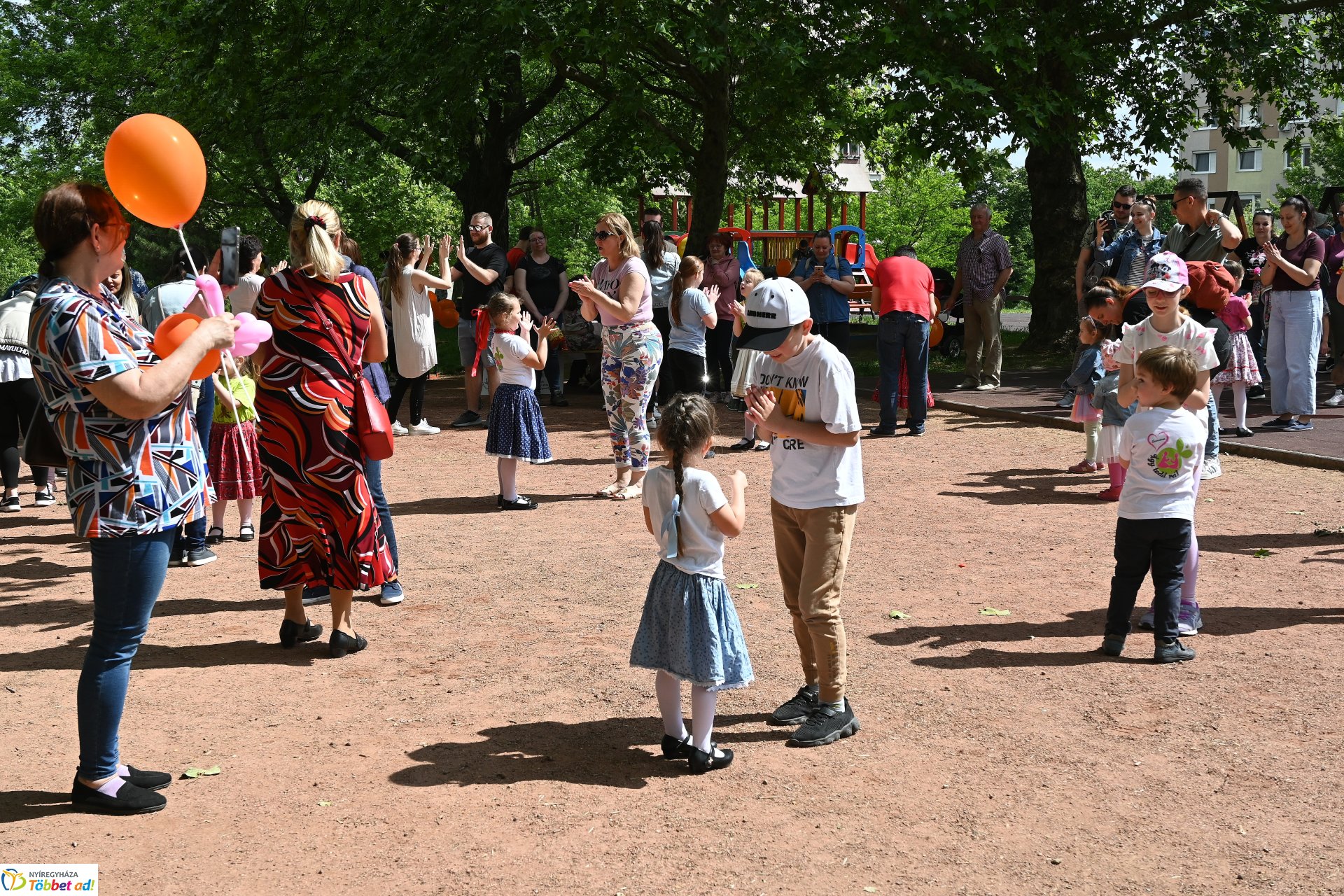 Jósavárosi gyereknap - Gyereket a magasba! 