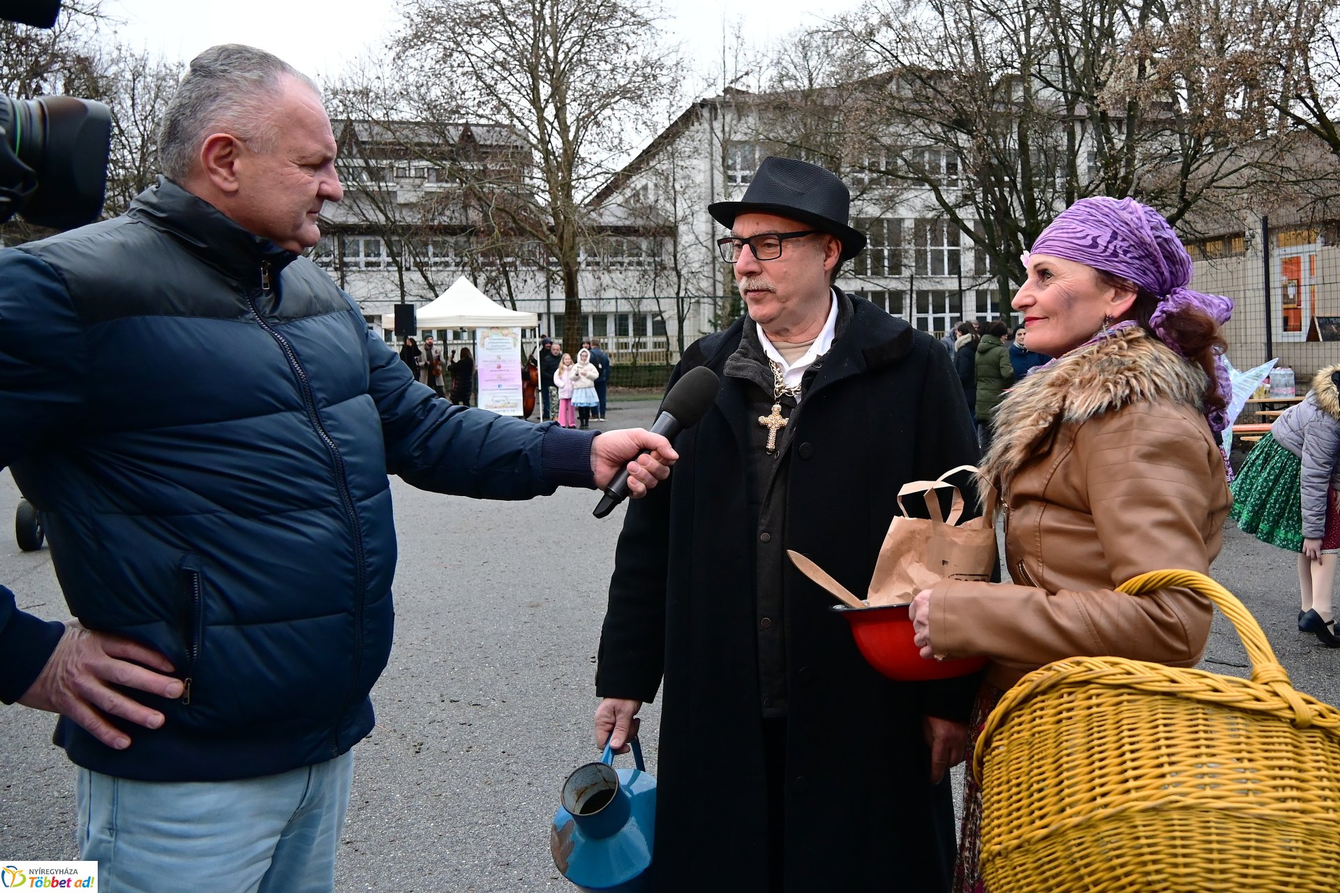 Jósavárosi télűző jelmezes felvonulás 