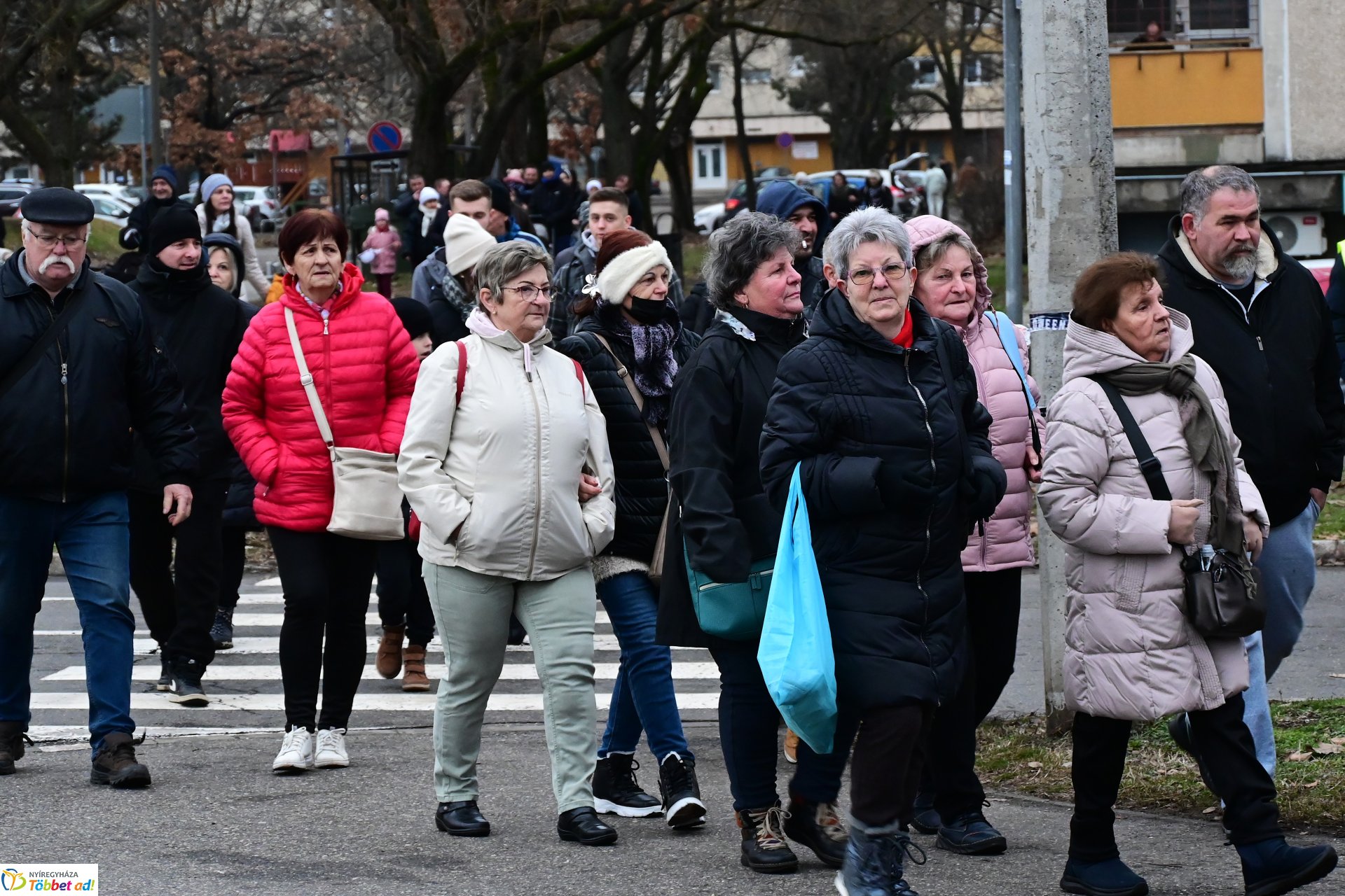 Jósavárosi télűző jelmezes felvonulás 