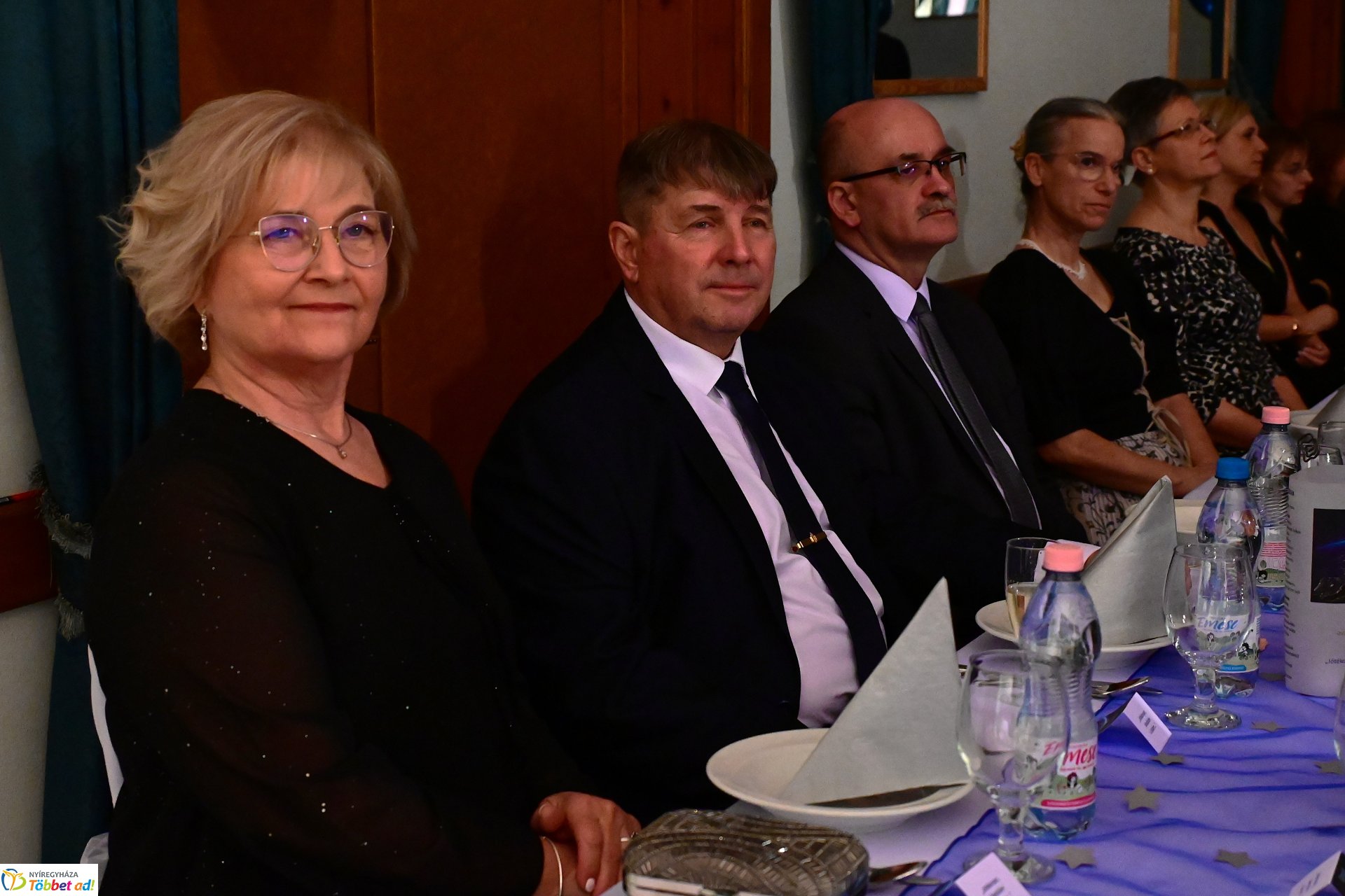 Jótékonysági bál a Jókaiban