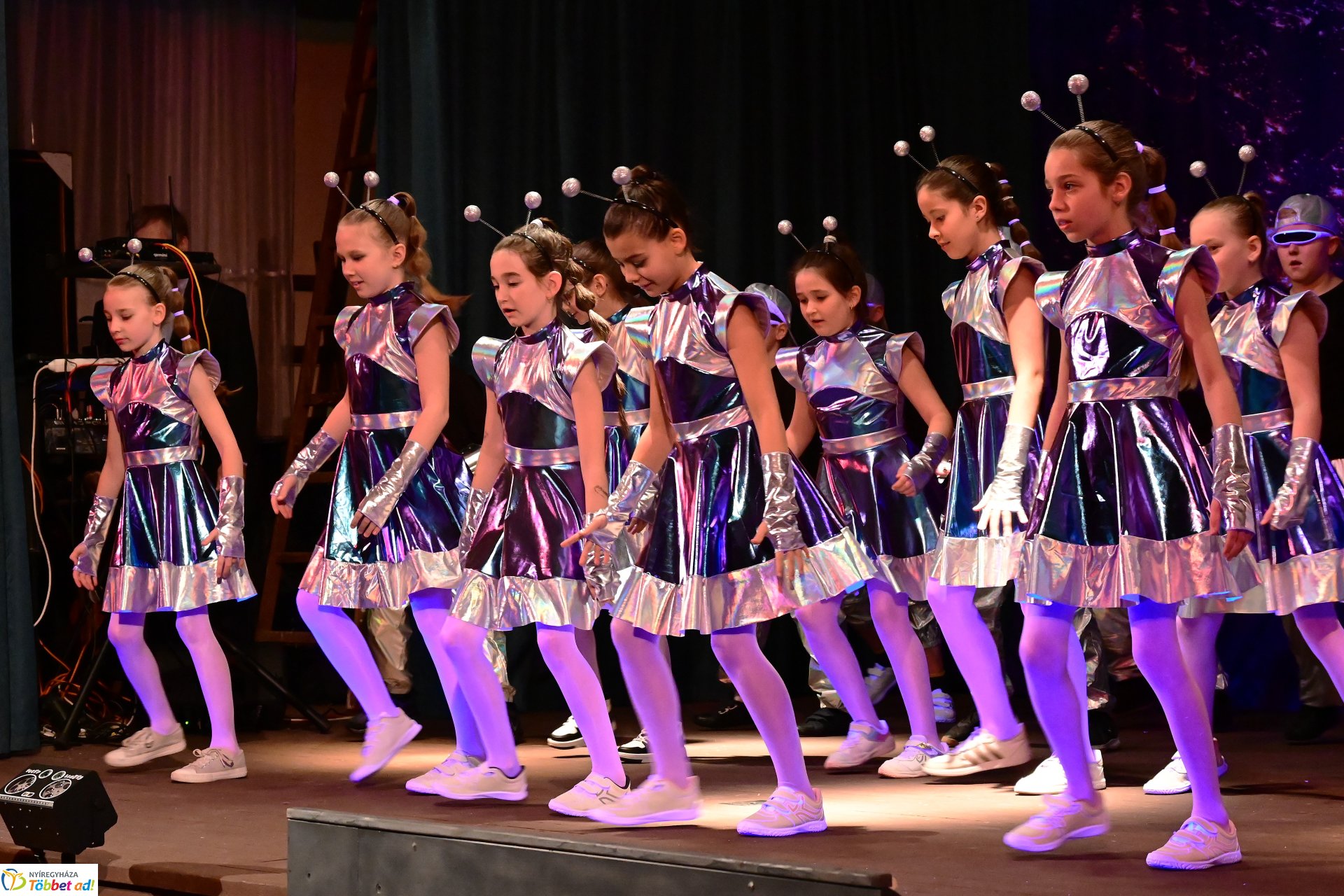 Jótékonysági bál a Jókaiban