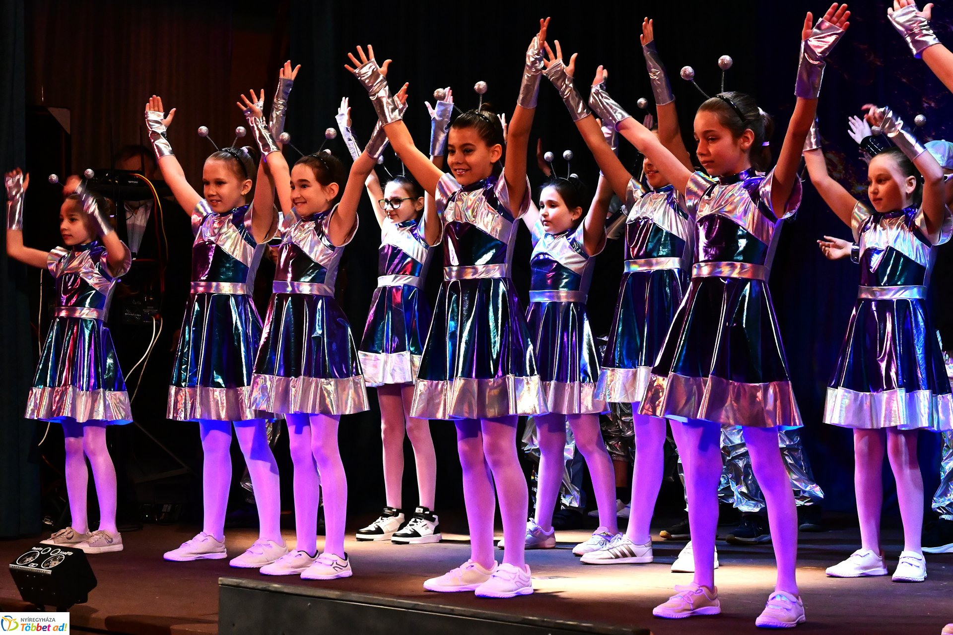 Jótékonysági bál a Jókaiban