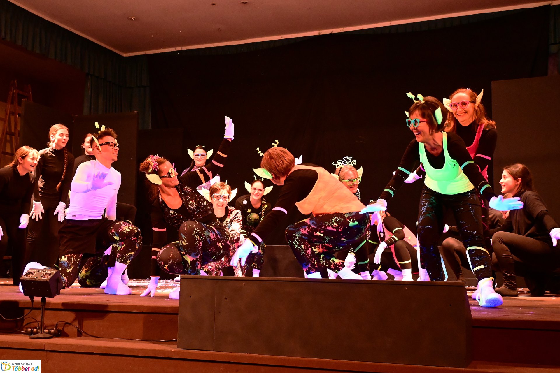 Jótékonysági bál a Jókaiban