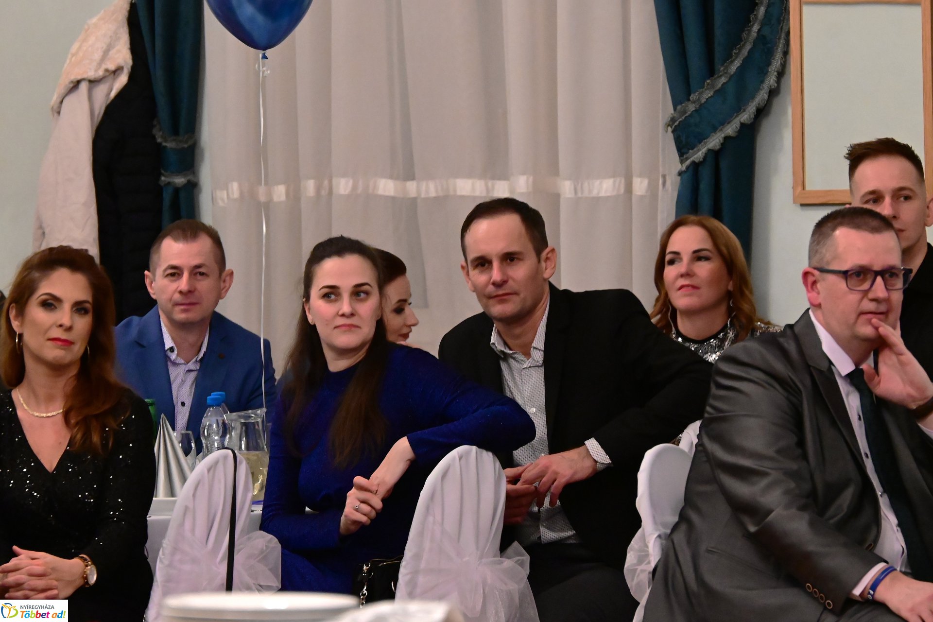 Jótékonysági bál a Jókaiban