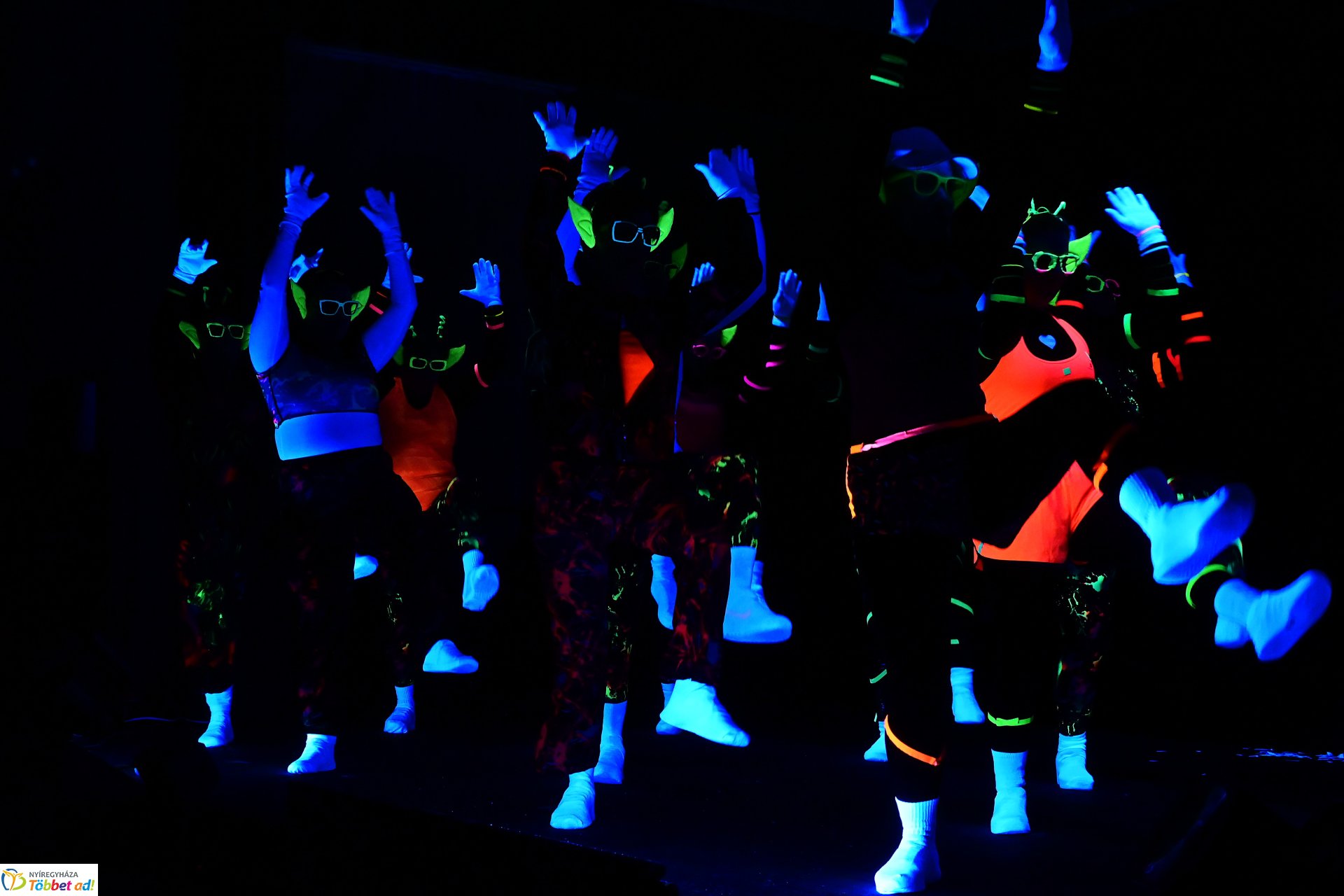 Jótékonysági bál a Jókaiban