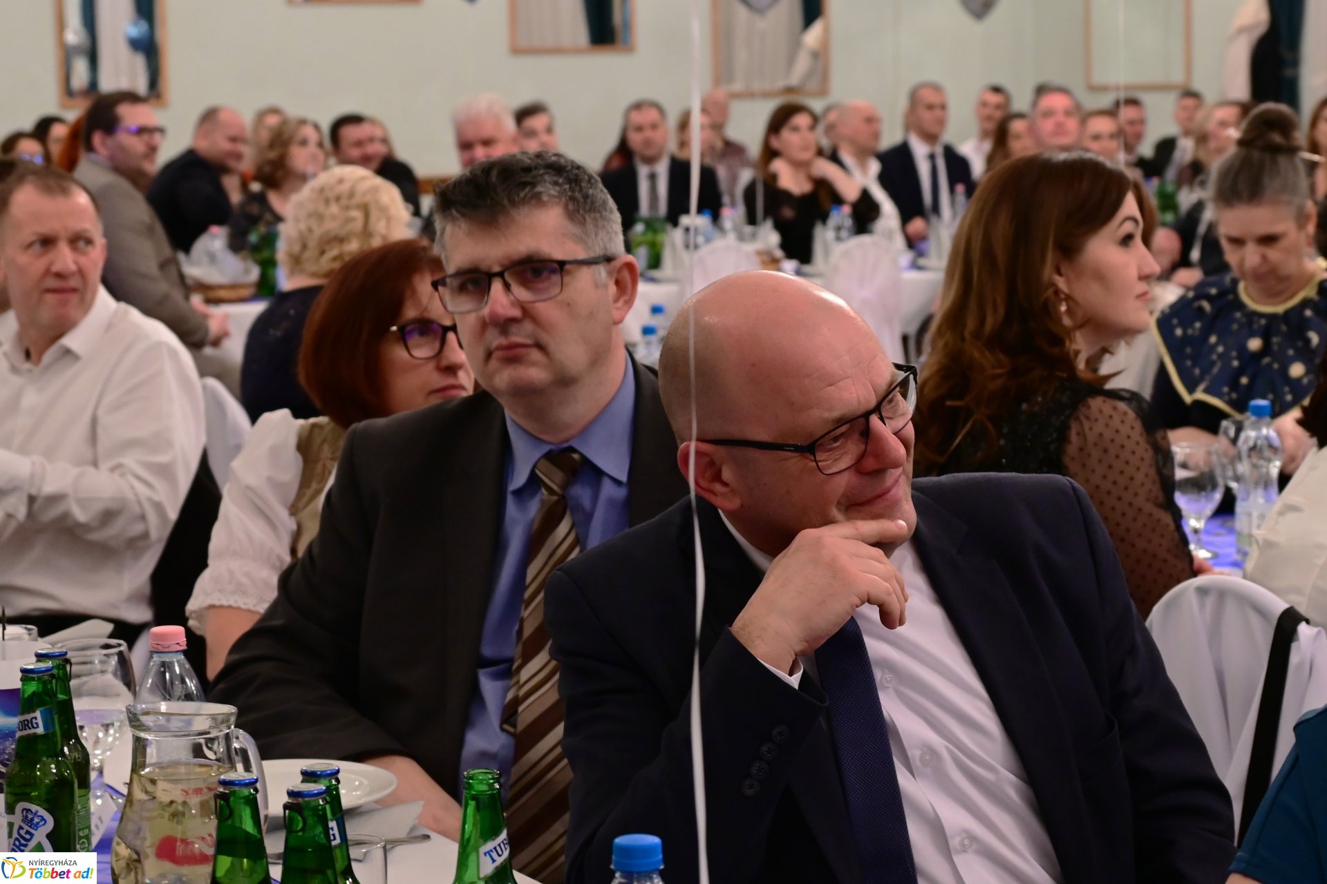 Jótékonysági bál a Jókaiban